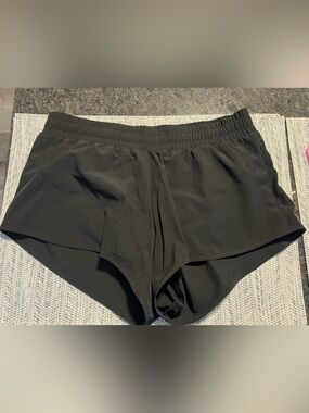 Fleo Black Women's Athletic Shorts with Elastic Waistband